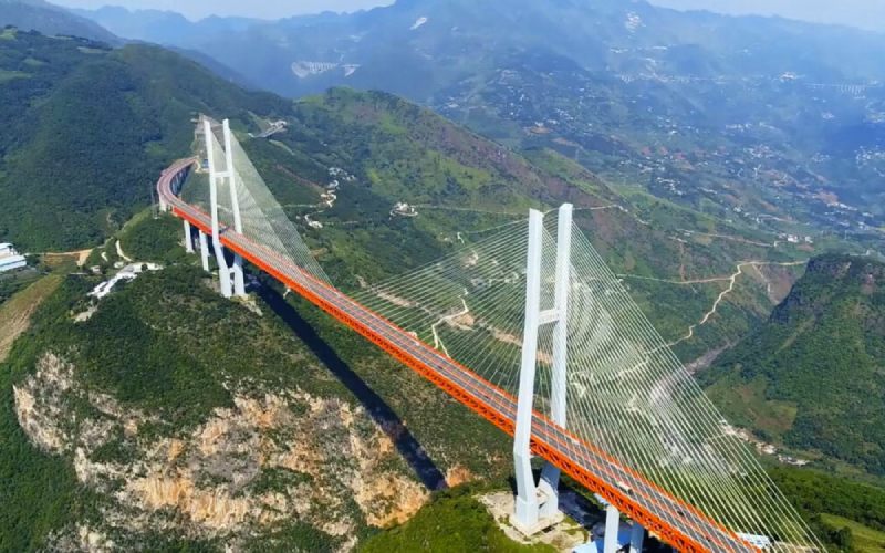 Pont chinois le plus haut du monde. 