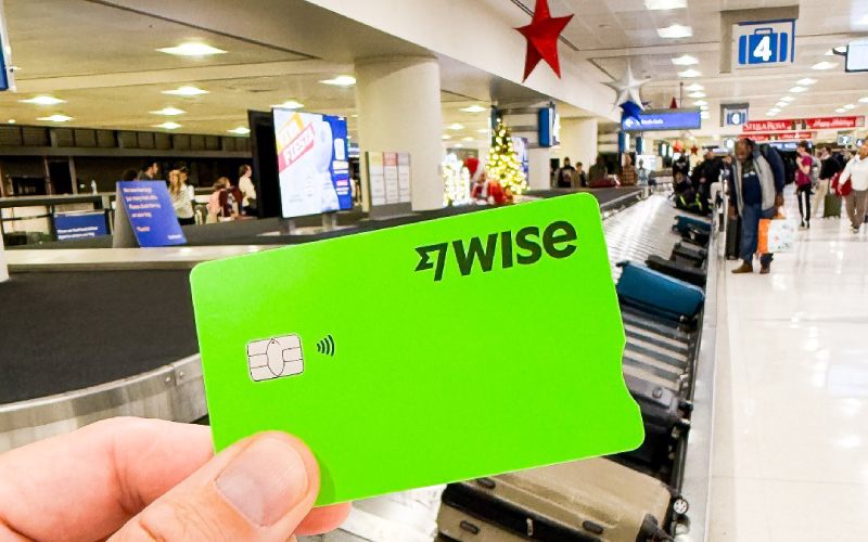 Carte bancaire Wise à l'aéroport.